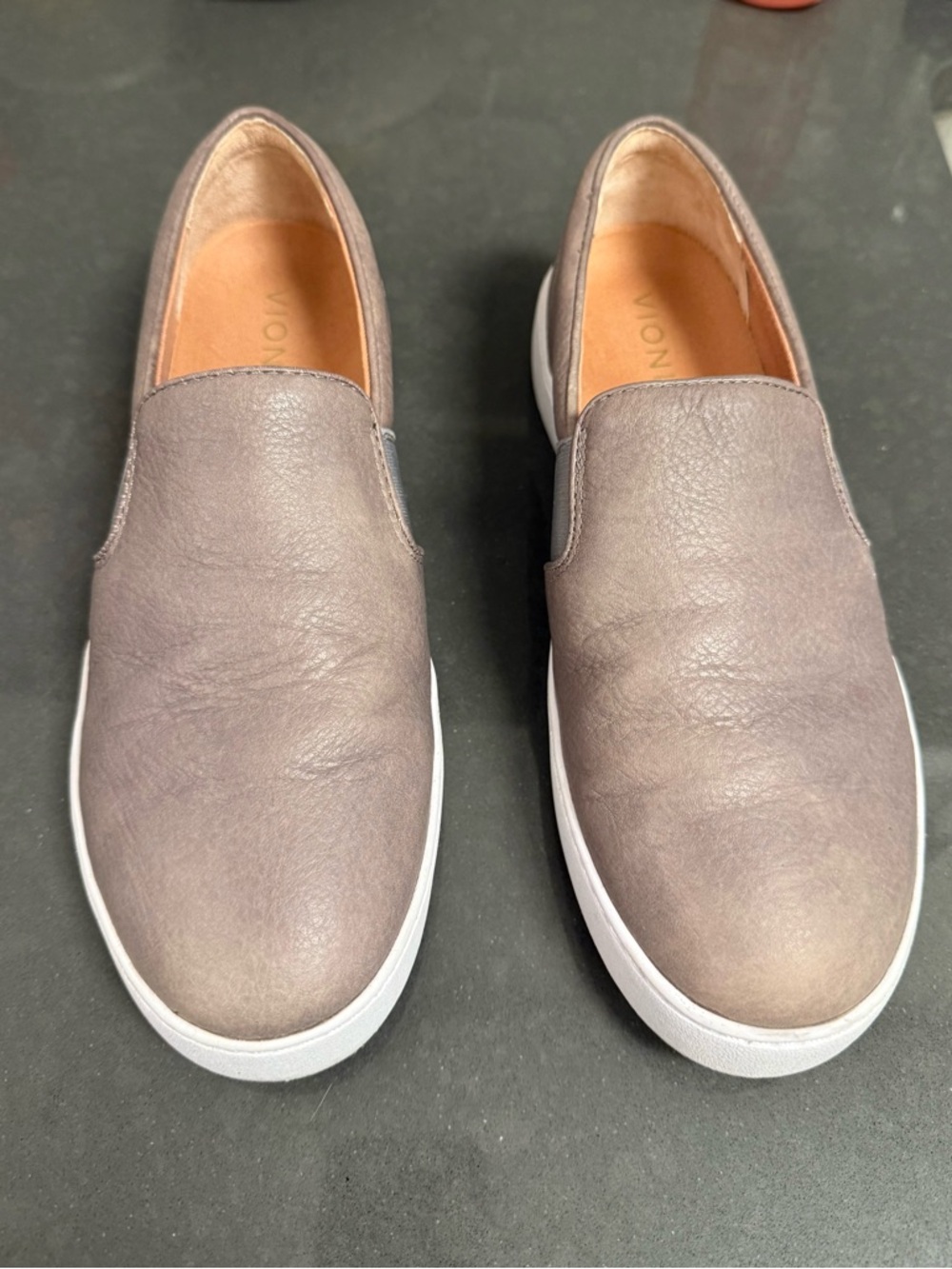 Vionic women’s  Slip-On Casual Sneakers in Taupe Gray size 7